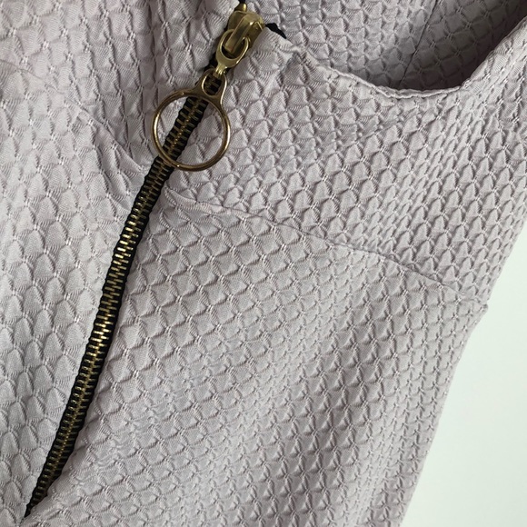 Sleeveless Dress - Picture 4 of 4